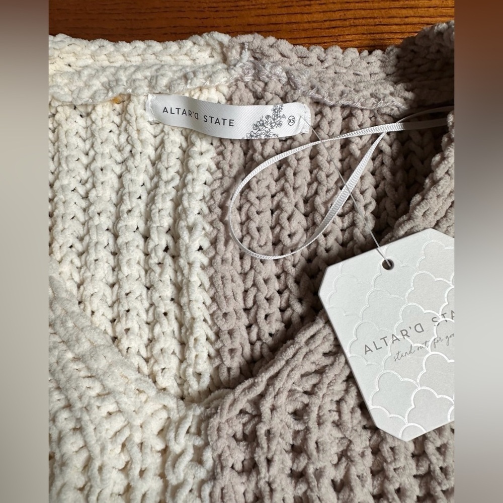 Colorblock Sweater SZ XS - Picture 3 of 5